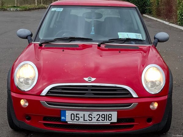 Mini One Hatchback, Petrol, 2005, Red