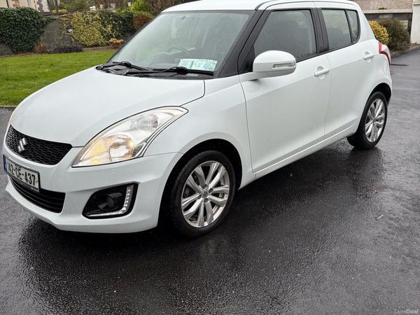 Suzuki Swift Hatchback, Petrol, 2014, White