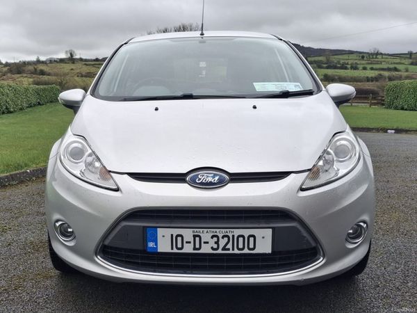 Ford Fiesta Hatchback, Petrol, 2010, Silver