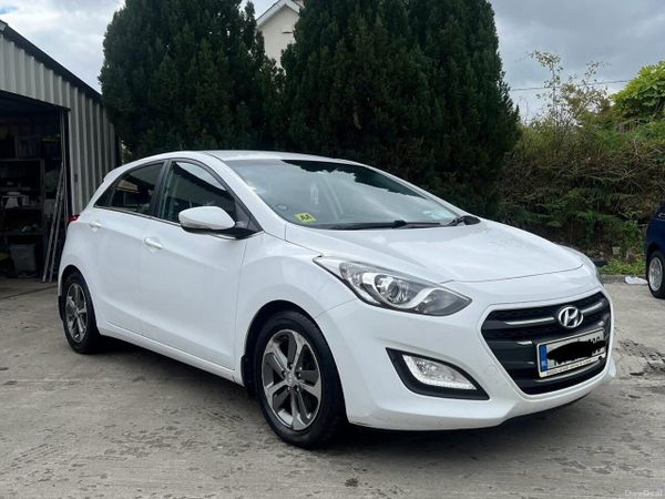 Hyundai i30 Hatchback, Diesel, 2016, White