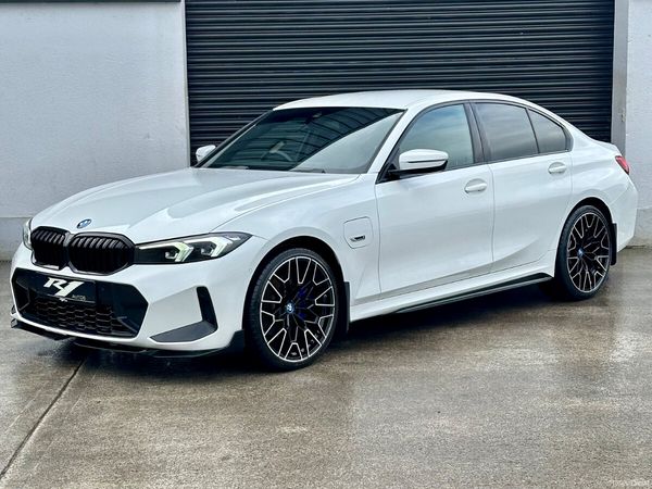 BMW 3-Series Saloon, Petrol Hybrid, 2022, White