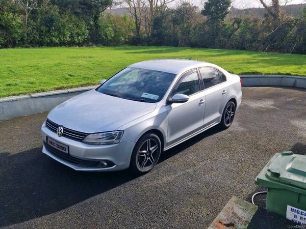 Volkswagen Jetta Saloon, Diesel, 2014, Silver