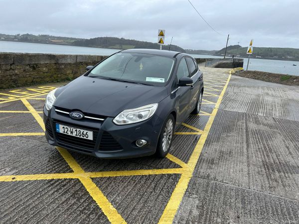 Ford Focus Hatchback, Diesel, 2012, Grey