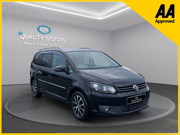 Volkswagen Touran MPV, Petrol, 2015, Black