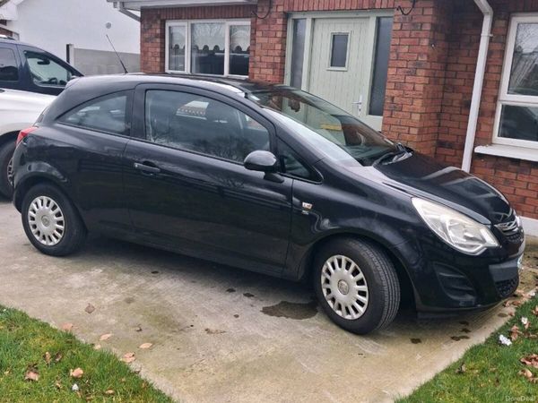 Vauxhall Corsa Hatchback, Petrol, 2012, Black