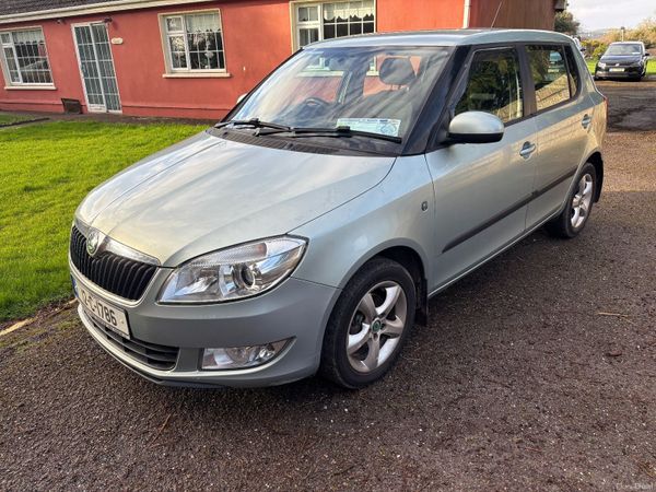 Skoda Fabia Hatchback, Petrol, 2012, Green