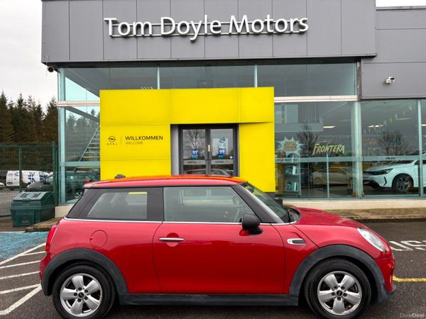 Mini Cooper Hatchback, Petrol, 2018, Red