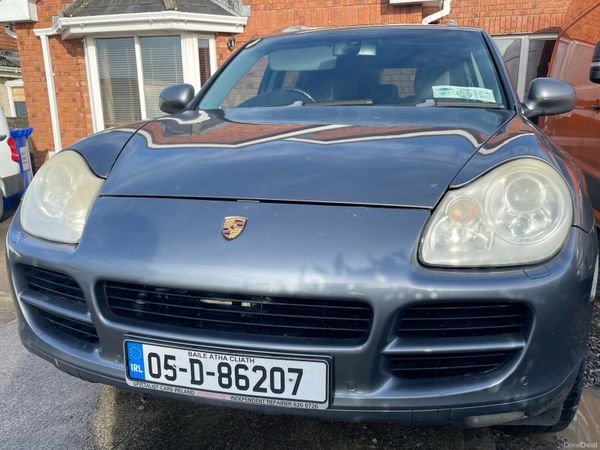 Porsche Cayenne SUV, Petrol, 2005, Grey