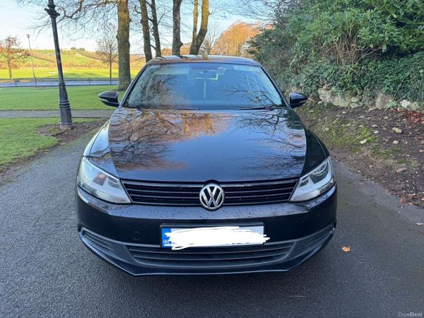 Volkswagen Jetta Saloon, Petrol, 2012, Black