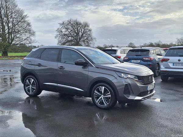 Peugeot 3008 MPV, Diesel, 2023, Grey