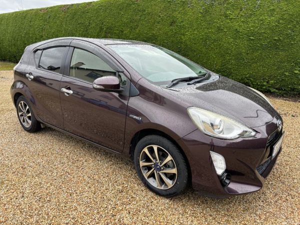 Toyota Aqua Hatchback, Petrol Hybrid, 2017, Brown