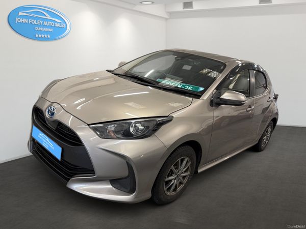 Toyota Yaris Hatchback, Petrol Hybrid, 2020, Brown