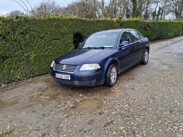 Volkswagen Passat Saloon, Diesel, 2005, Blue