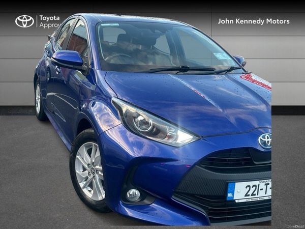Toyota Yaris Hatchback, Petrol Hybrid, 2022, Blue
