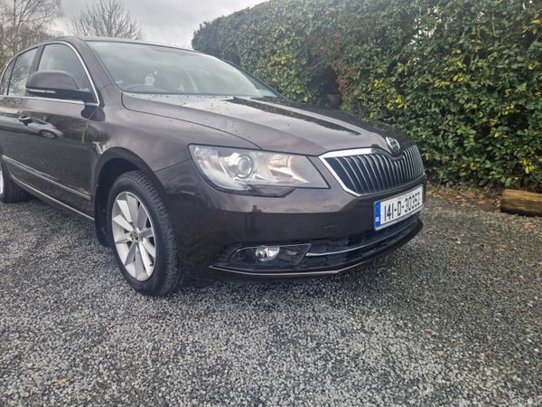 Skoda Superb Saloon, Diesel, 2014, Brown