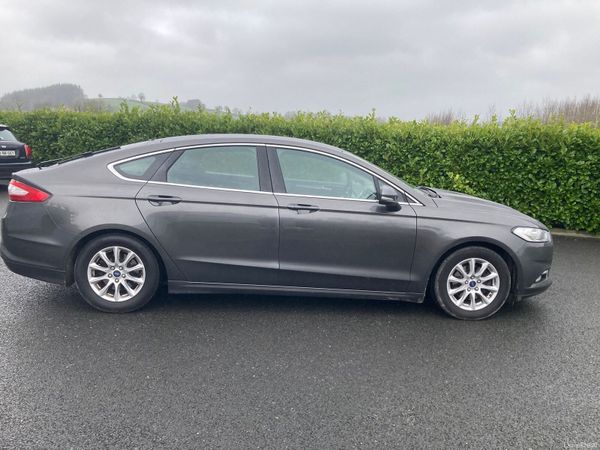 Ford Mondeo Hatchback, Diesel, 2018, Grey