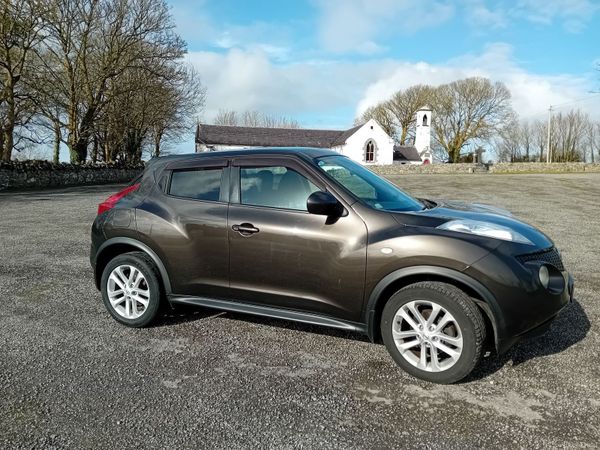 Nissan Juke SUV, Petrol, 2013, Brown