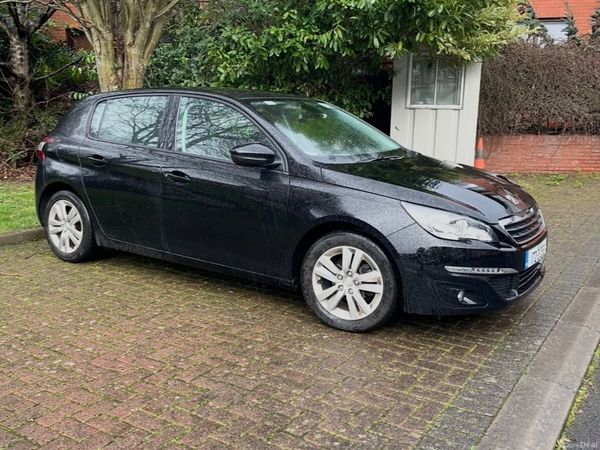 Peugeot 308 Hatchback, Petrol, 2017, Black
