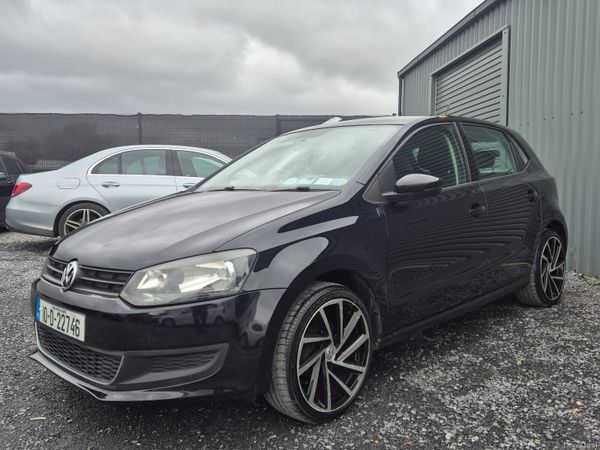 Volkswagen Polo Hatchback, Petrol, 2010, Black