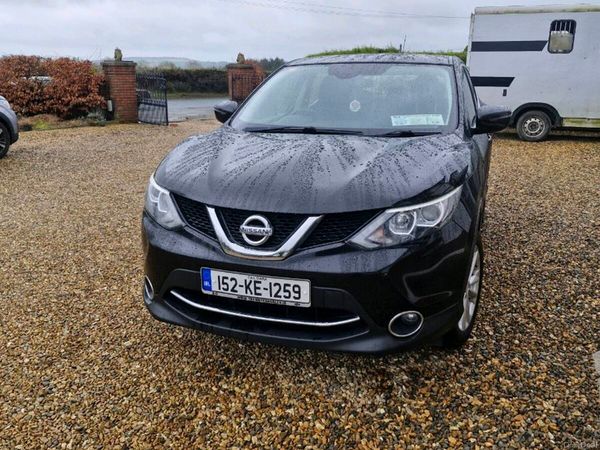 Nissan Qashqai Hatchback, Diesel, 2015, Black