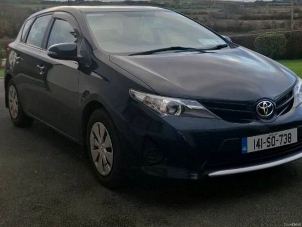 Toyota Auris MPV, Petrol, 2014, Black