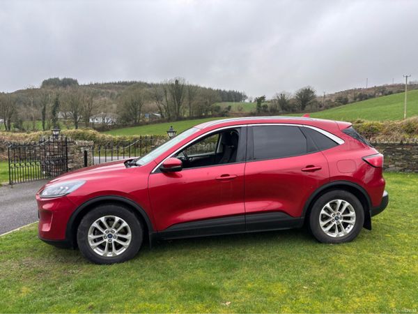 Ford Kuga MPV, Diesel, 2021, Red