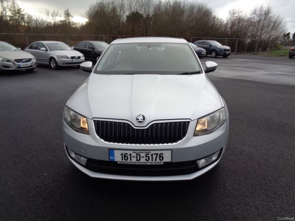 Skoda Octavia Saloon, Diesel, 2016, Silver