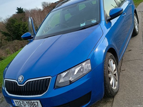 Skoda Octavia Estate, Petrol, 2013, Blue