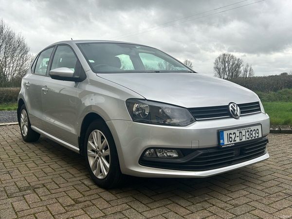 Volkswagen Polo Hatchback, Petrol, 2016, Silver