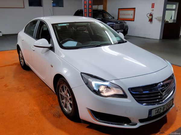 Opel Insignia Saloon, Diesel, 2014, White