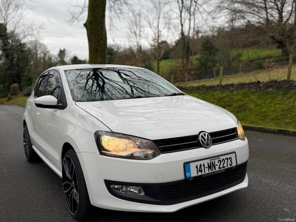 Volkswagen Polo Hatchback, Petrol, 2014, White