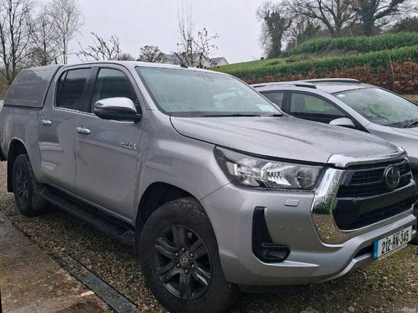 Toyota Hilux Crew Cab, Diesel, 2021, Grey