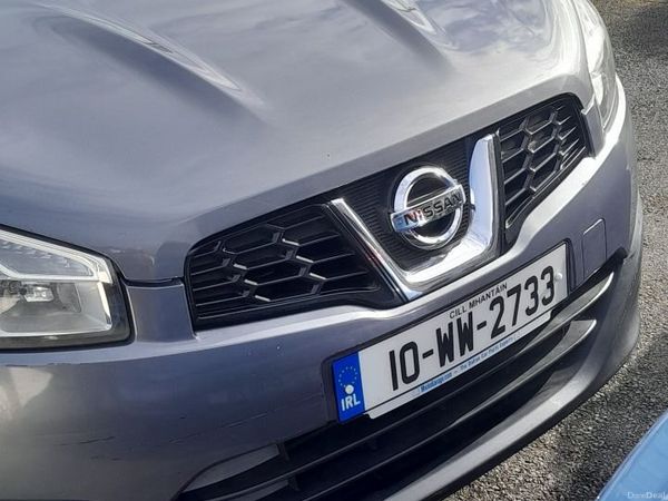 Nissan Qashqai Hatchback, Diesel, 2010, Grey