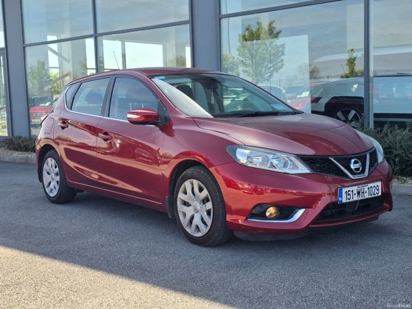 Nissan Pulsar Hatchback, Diesel, 2015, Red