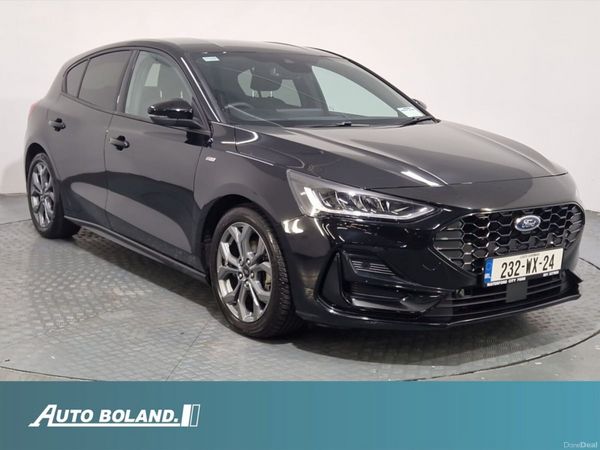 Ford Focus Hatchback, Diesel, 2023, Black
