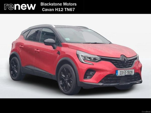 Renault Captur Hatchback, Petrol, 2023, Red