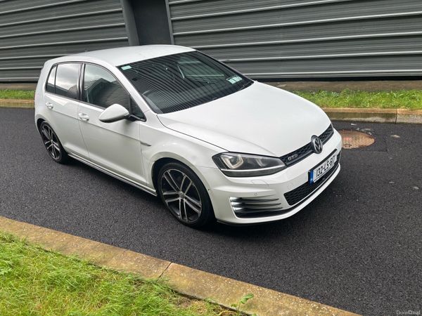 Volkswagen Golf Hatchback, Diesel, 2013, White