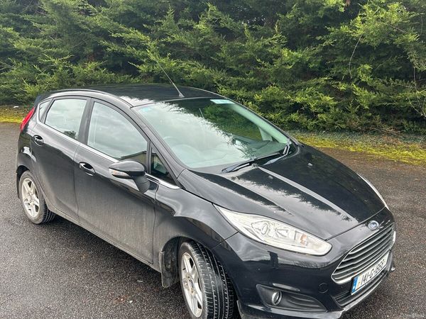 Ford Fiesta Hatchback, Petrol, 2014, Black