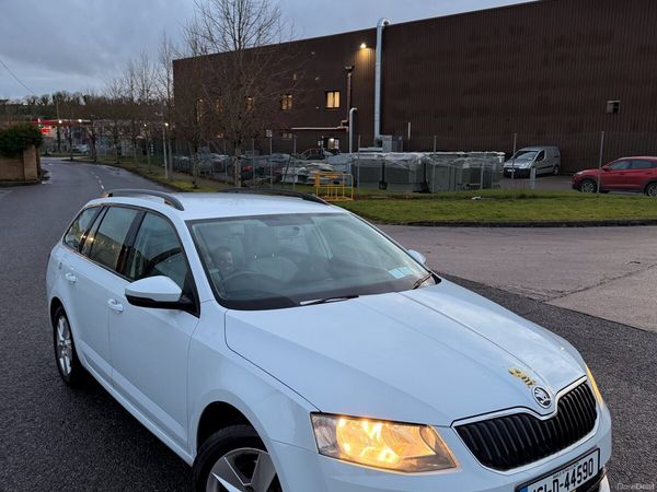 Skoda Octavia Estate, Diesel, 2016, White