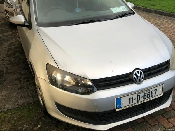 Volkswagen Polo Hatchback, Petrol, 2011, Silver