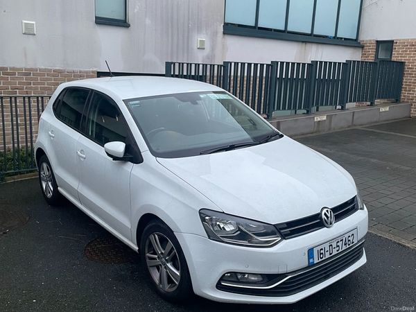 Volkswagen Polo Hatchback, Petrol, 2016, White