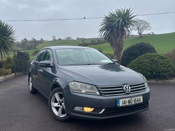Volkswagen Passat Saloon, Diesel, 2014, Grey