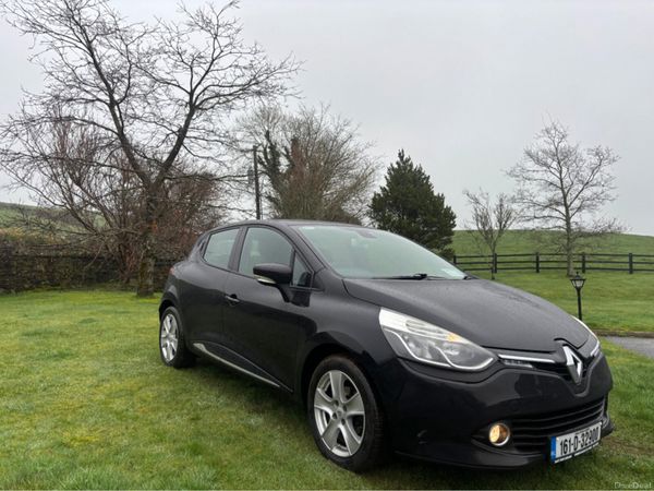 Renault Clio Hatchback, Petrol, 2016, Black