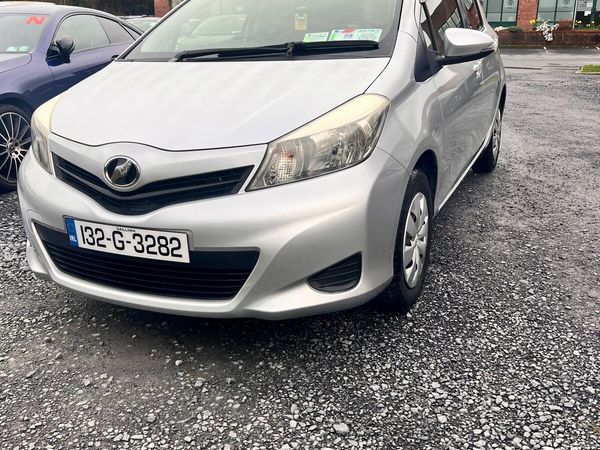Toyota Vitz Hatchback, Petrol, 2013, Silver