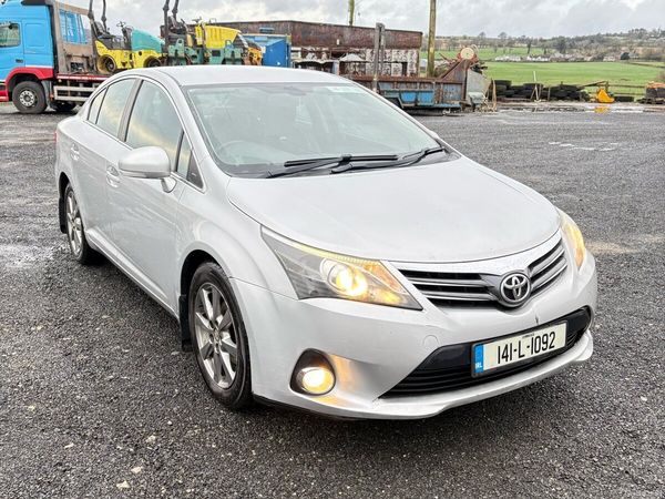 Toyota Avensis Saloon, Diesel, 2014, Silver