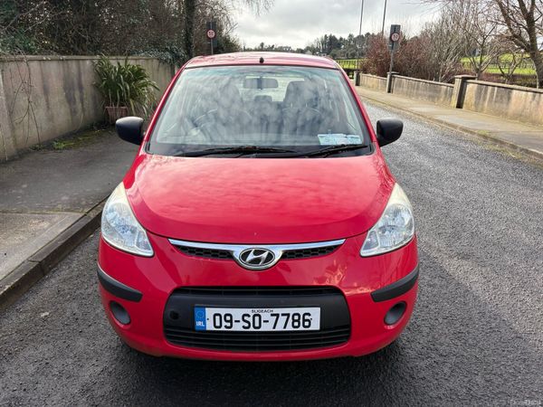 Hyundai i10 Hatchback, Petrol, 2009, Red