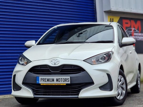 Toyota Yaris Hatchback, Petrol, 2020, White