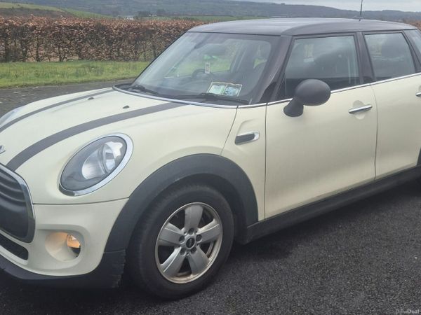 Mini One Estate/Jeep, Diesel, 2015, White