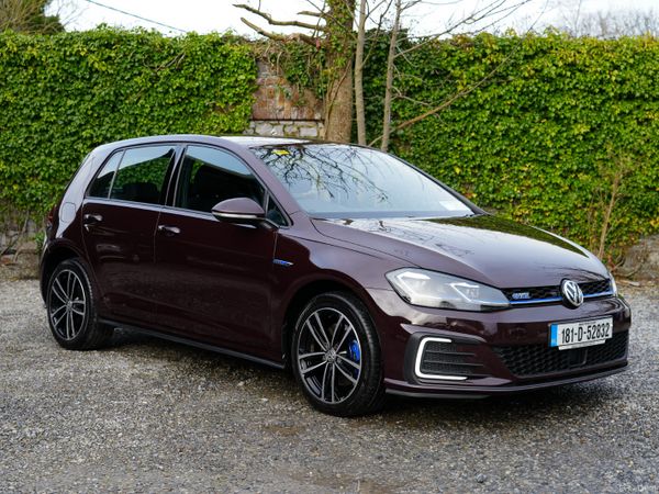 Volkswagen Golf Hatchback, Petrol Plug-in Hybrid, 2018, Black