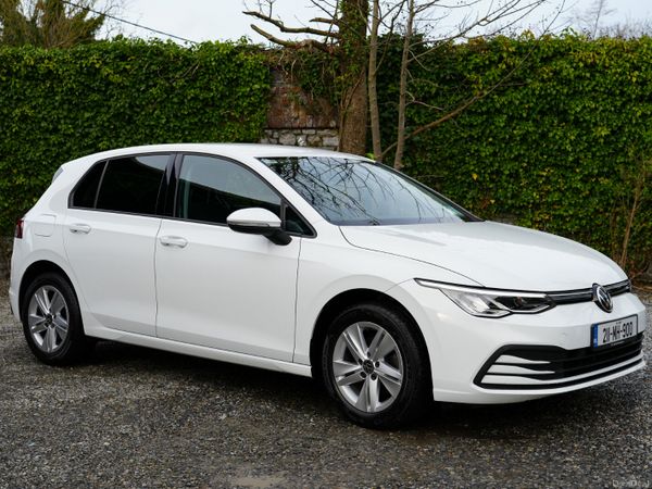 Volkswagen Golf Estate, Petrol, 2021, White